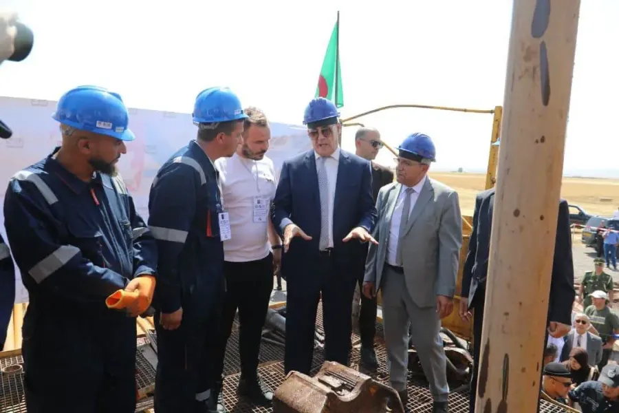 خنشلة: بوزقزة يشدد على بذل المزيد من الجهود لتحسين التزود بالماء الشروب